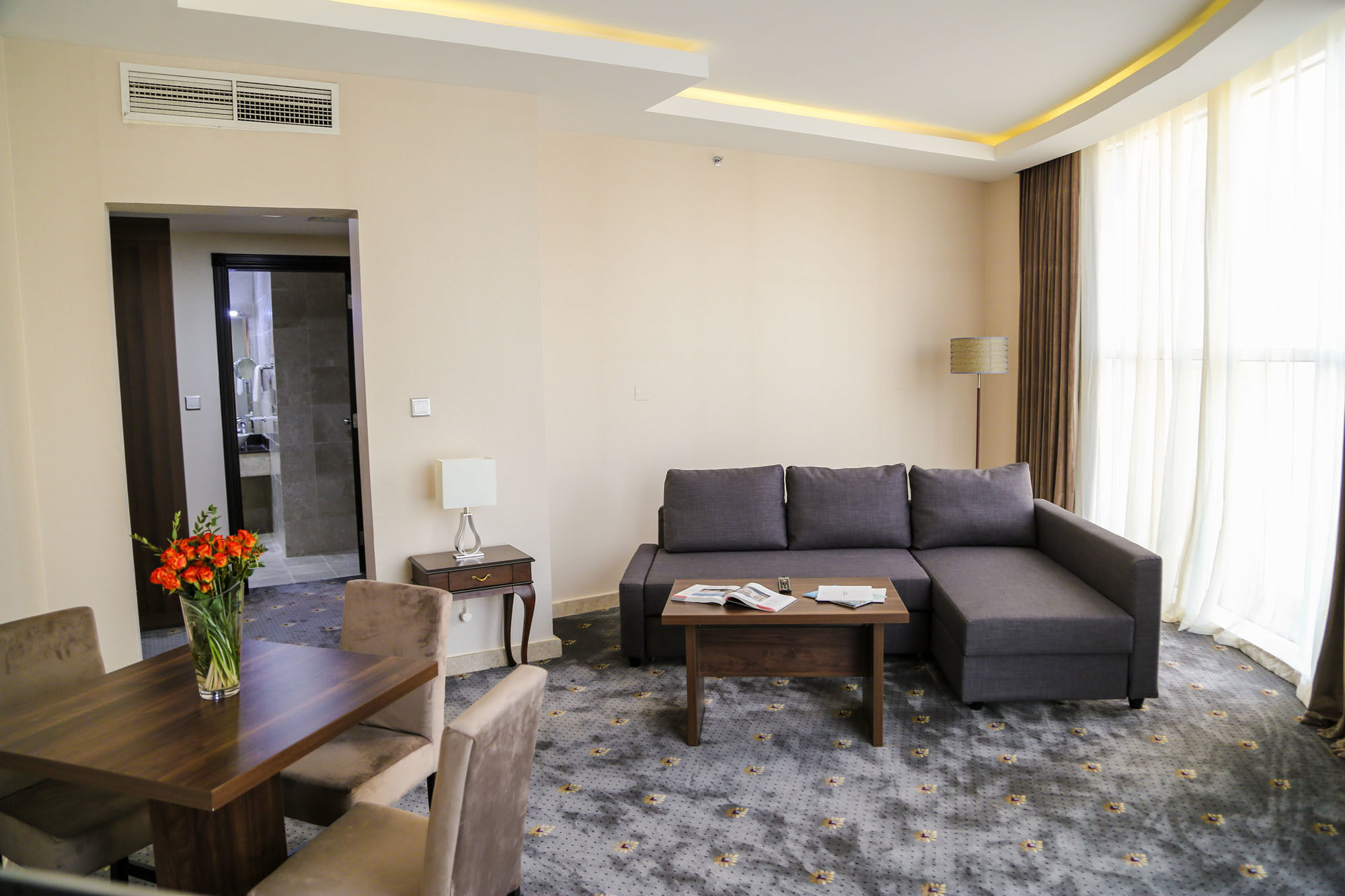 The Town Hotel Doha Eksteriør bilde